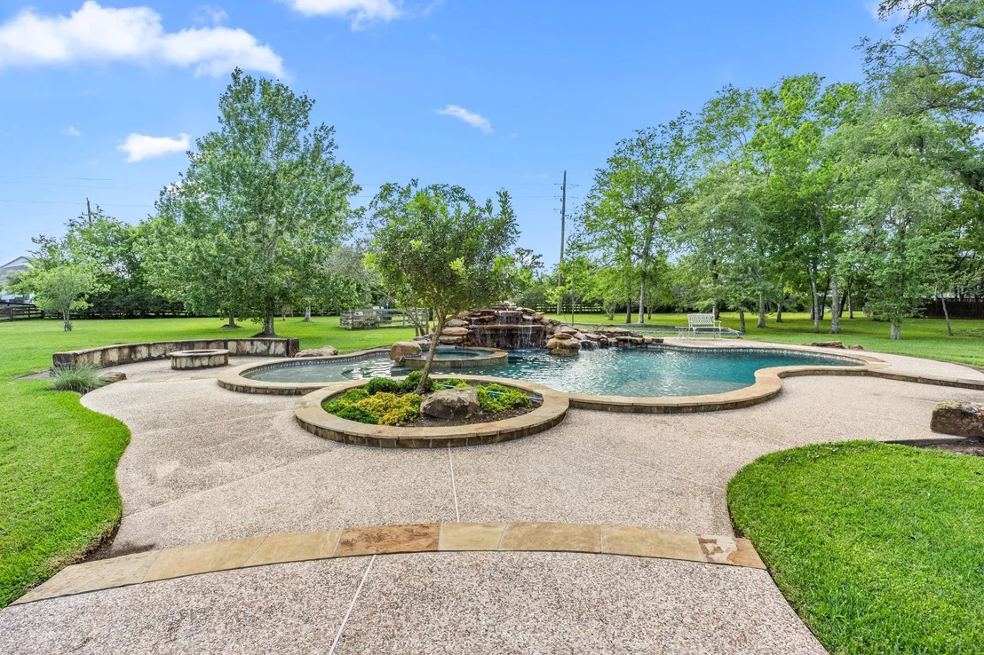 Photo of 3407 Woodbine Drive