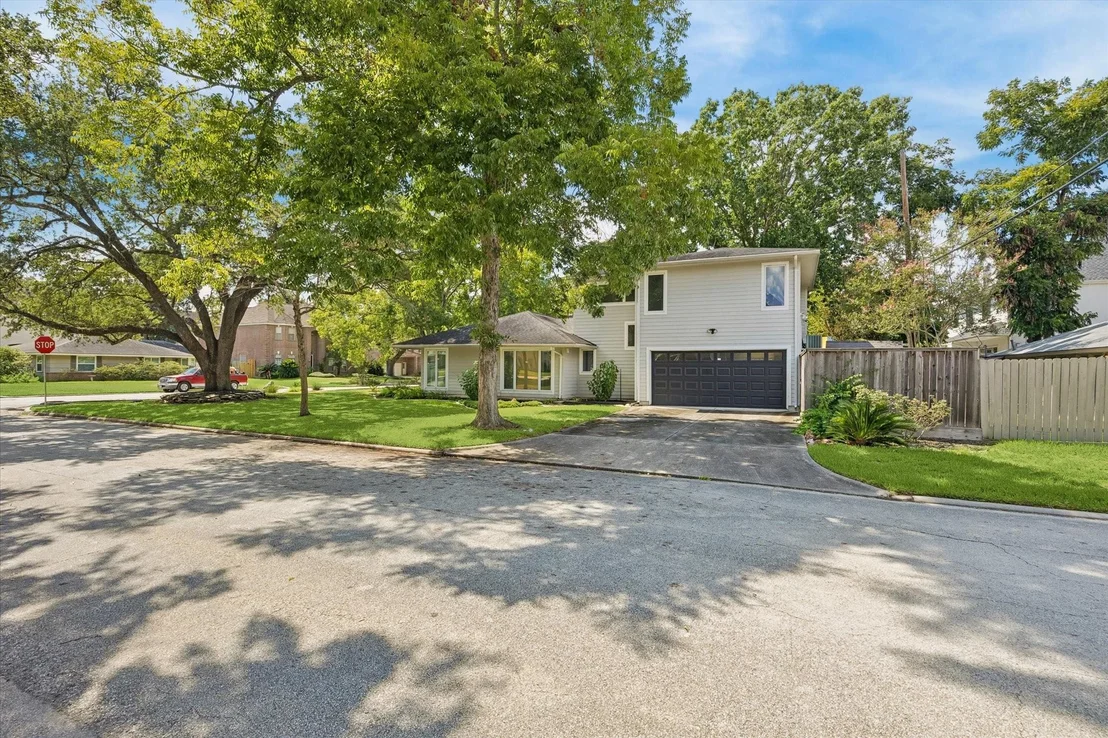 Photo of 5410 Patrick Henry