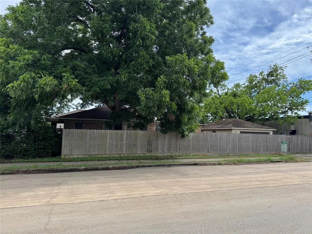 Photo of 4302 Continental Drive