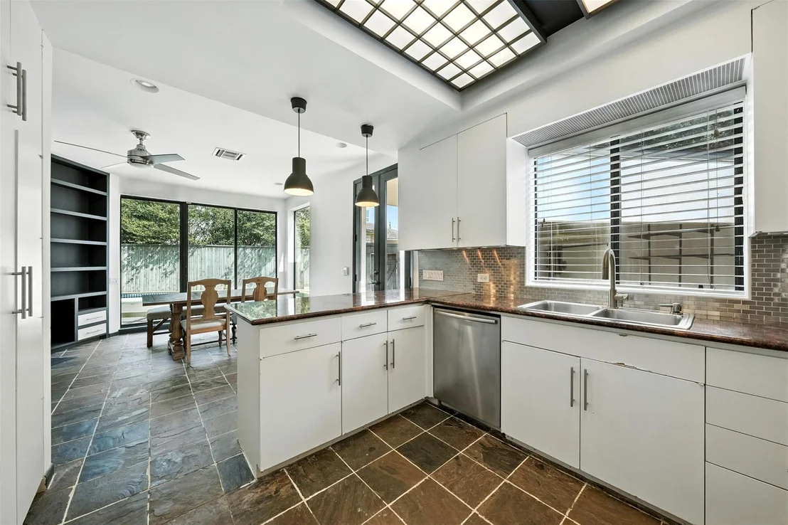 Photo of 2019 Mcclendon Street