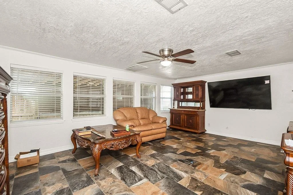 Photo of 4415 W Bayshore Drive