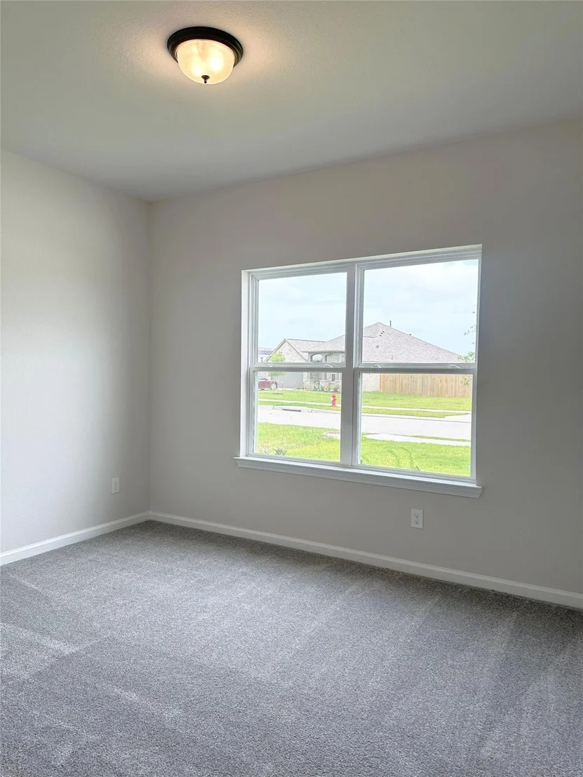 Photo of 672 Woodhaven Lakes Drive