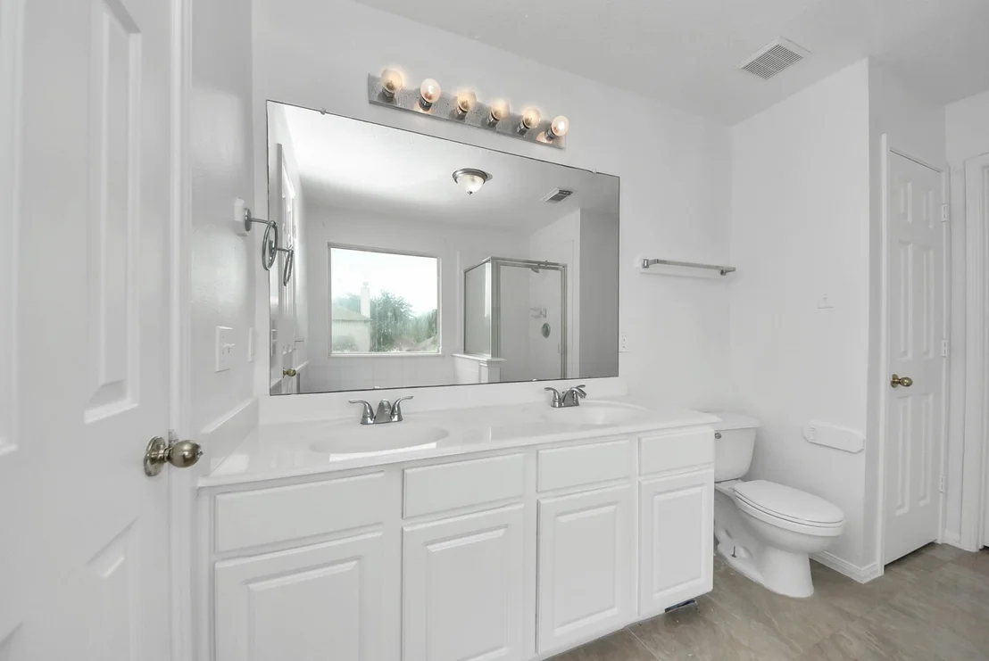 Photo of 7238 Foxshadows Lane