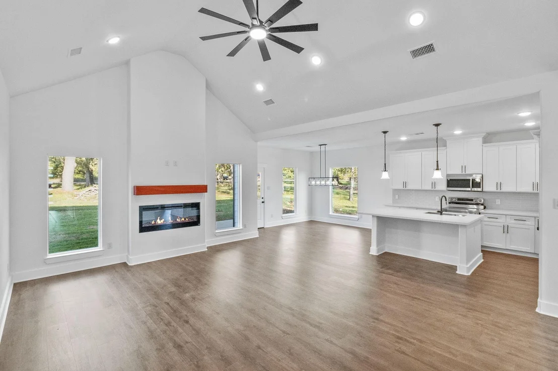 Photo of 419 Echo Lane