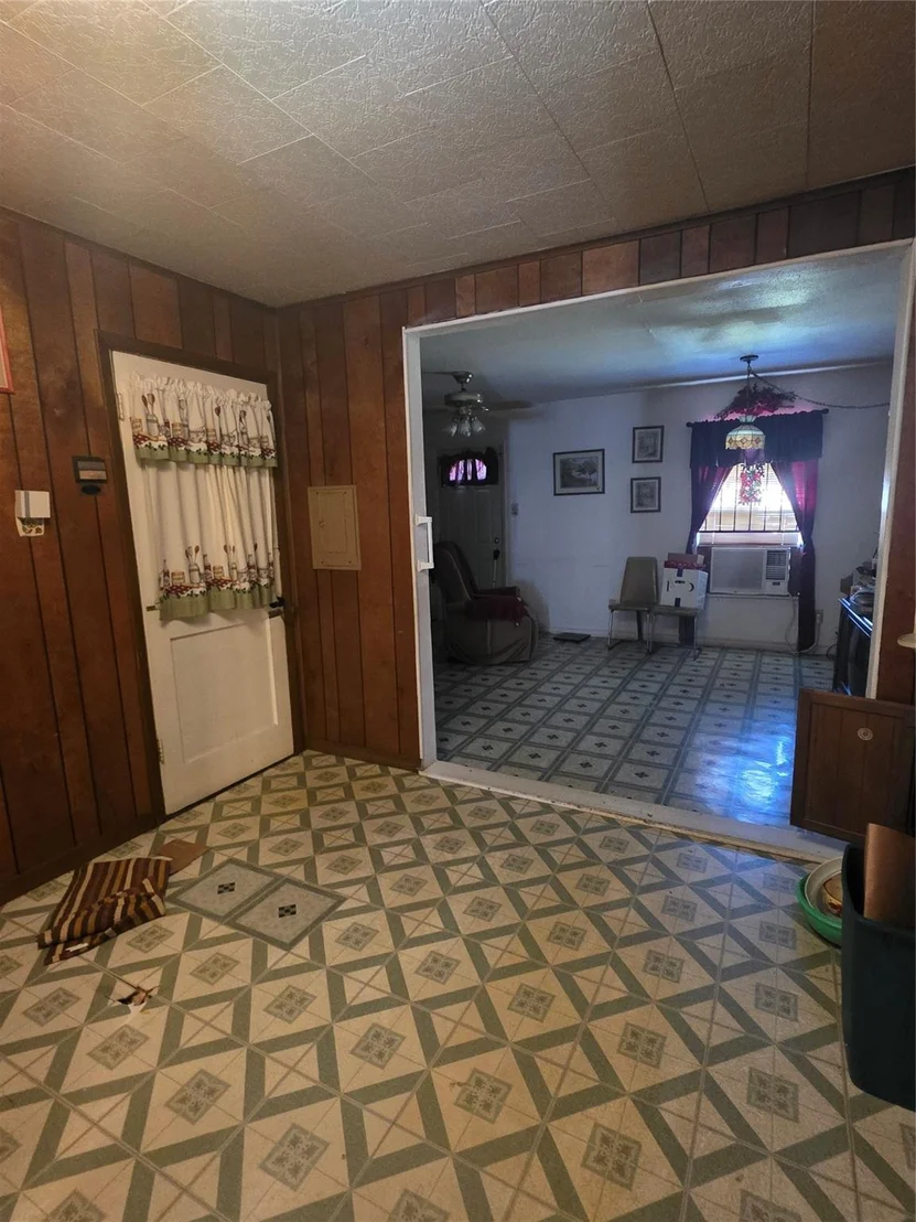 Photo of 3819 Alberta Street