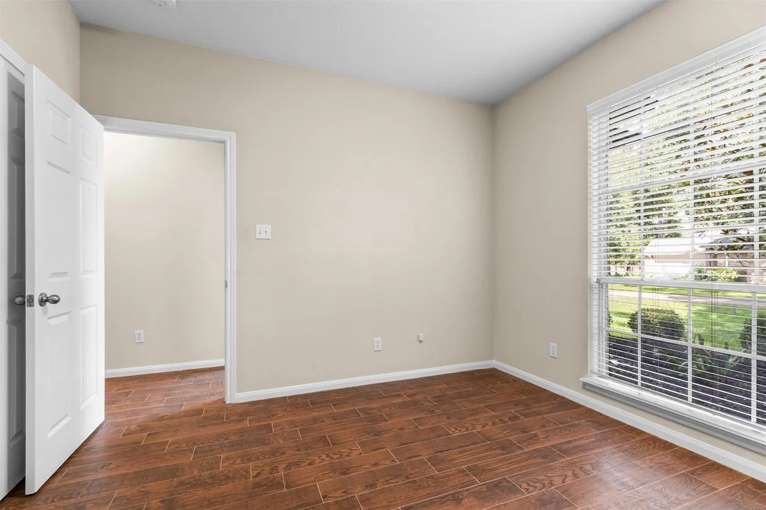 Photo of 712 Forest Lane Drive