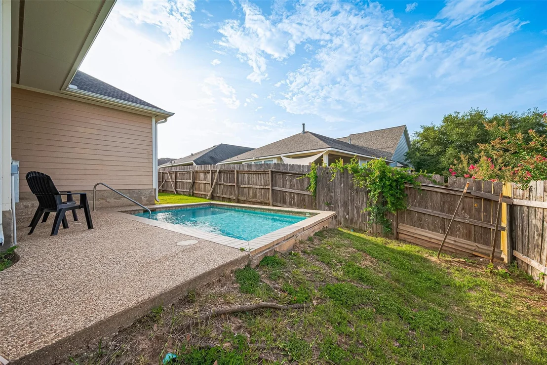Photo of 2500 Amy Lee Drive