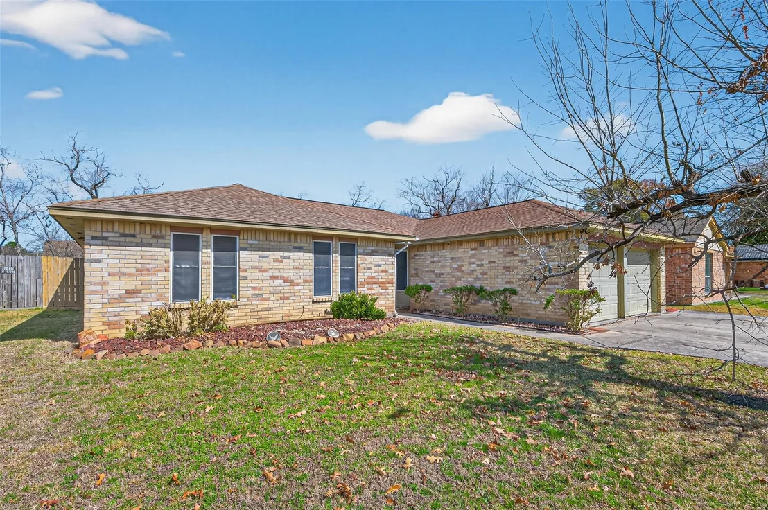 Photo of 4726 Whispering Rock Lane