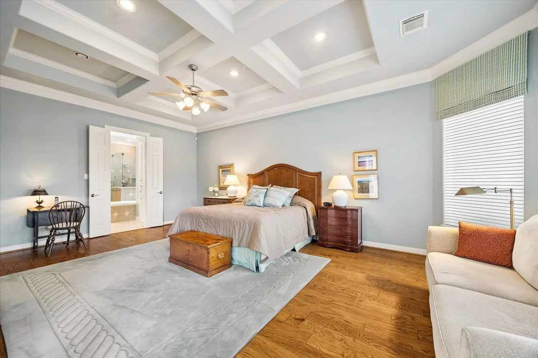 Photo of 11927 Legend Manor Drive
