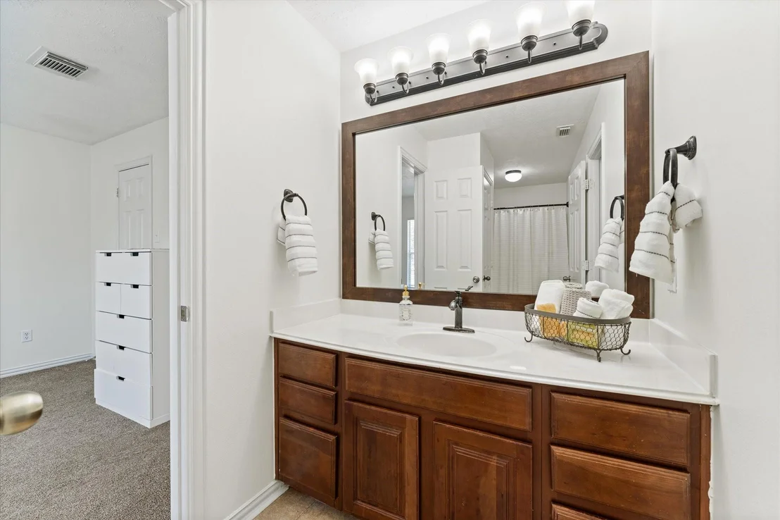 Photo of 1726 Summergate Drive