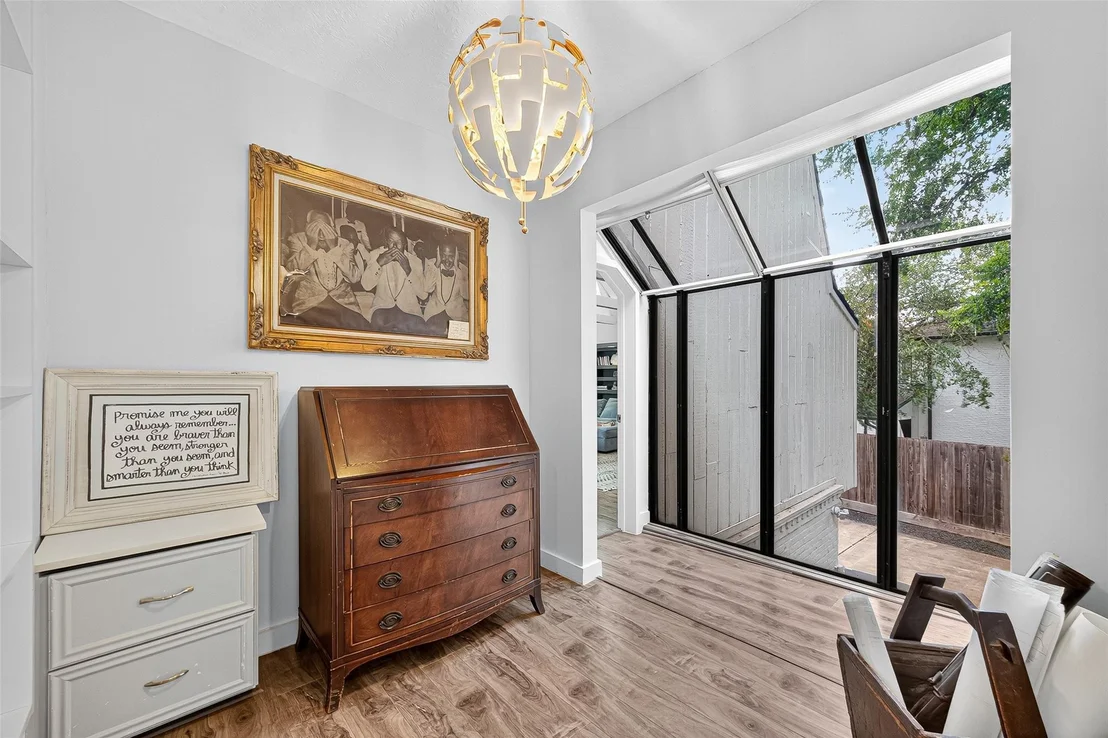 Photo of 415 Ramblewood Road