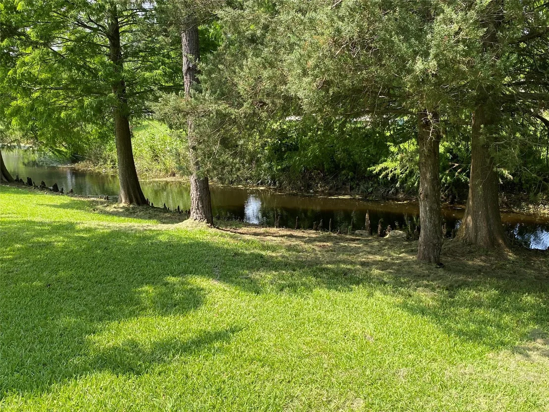 Photo of 2609 Hughes Road