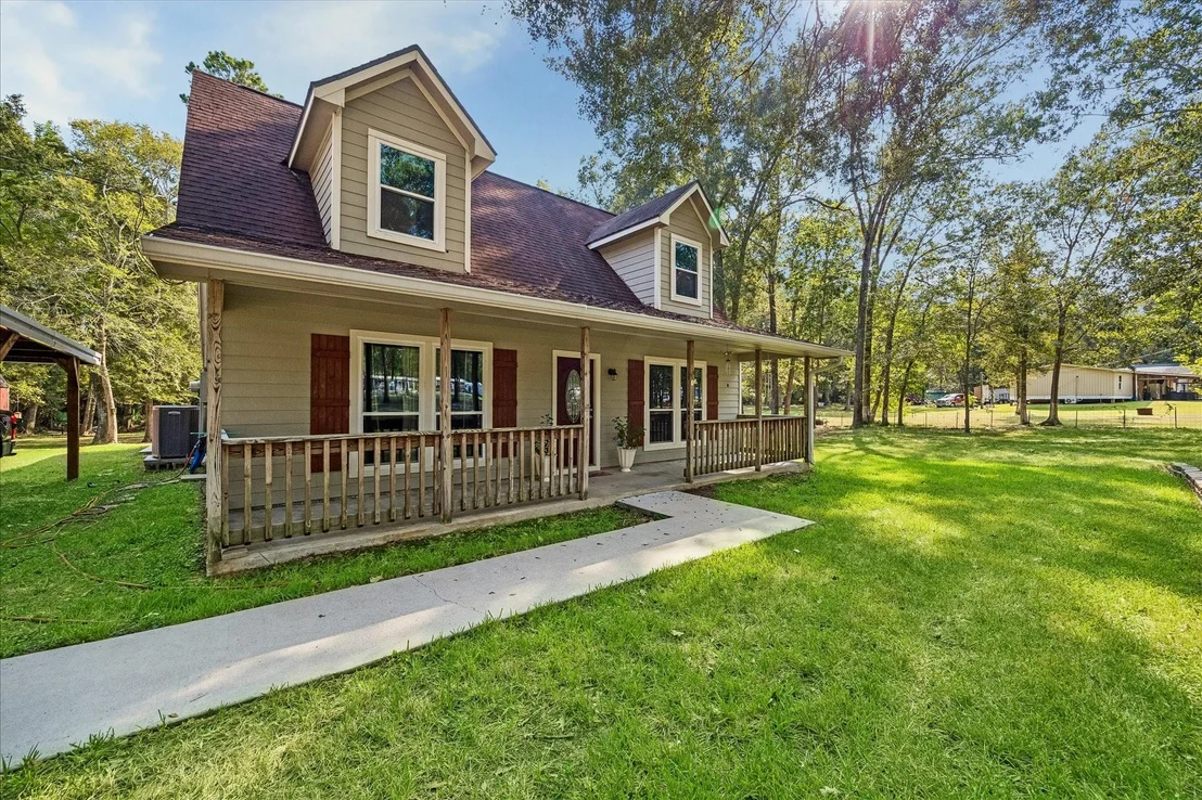 Photo of 641 County Road 404