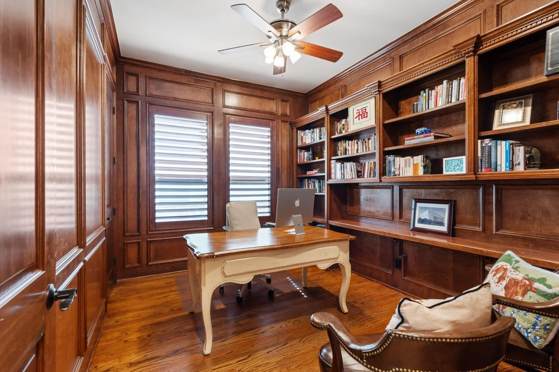Photo of 5202 Patrick Henry Street
