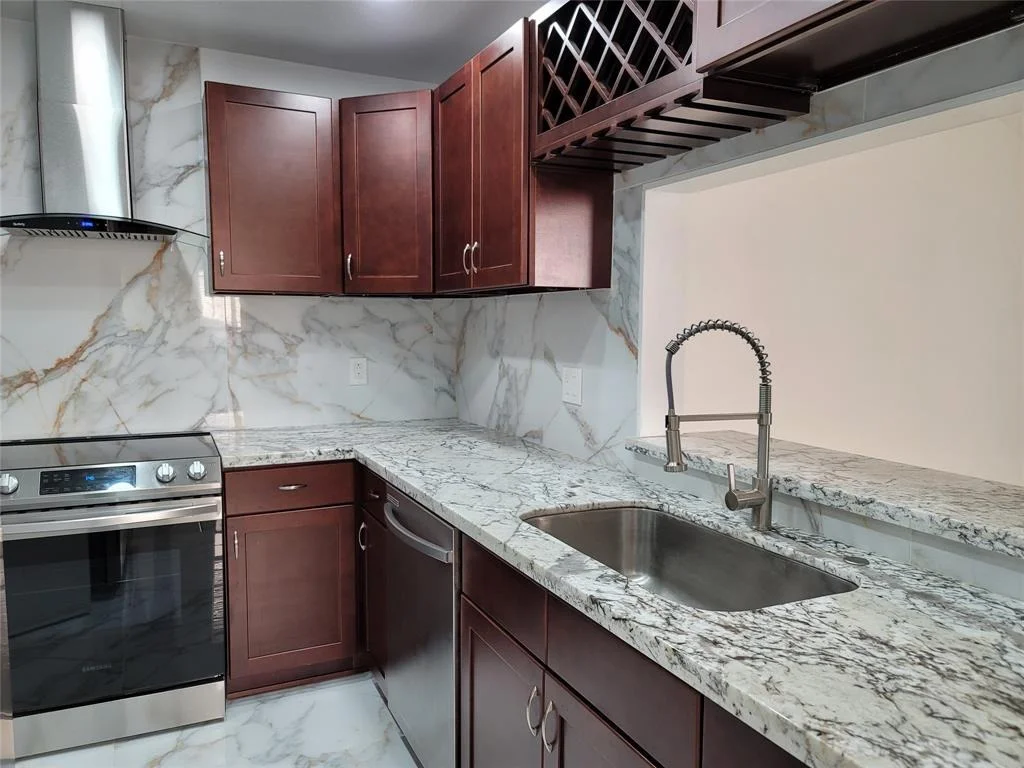 Photo of 7708 Shadow Hill Lane