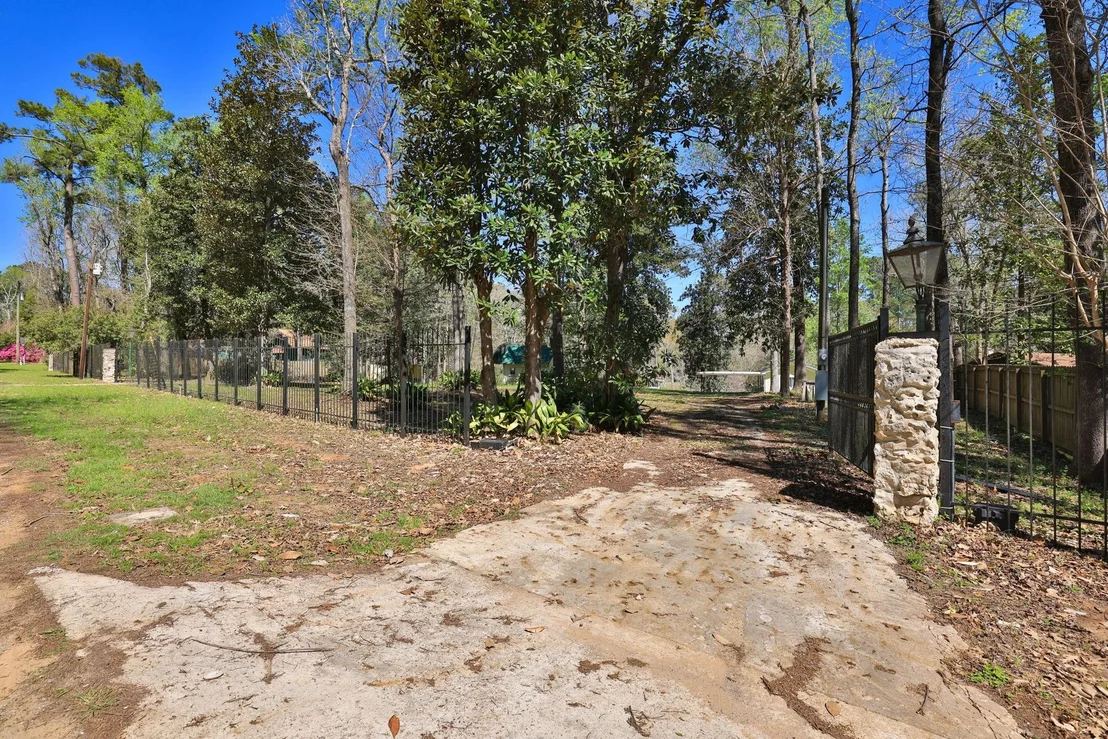 Photo of 400 Driftwood Drive