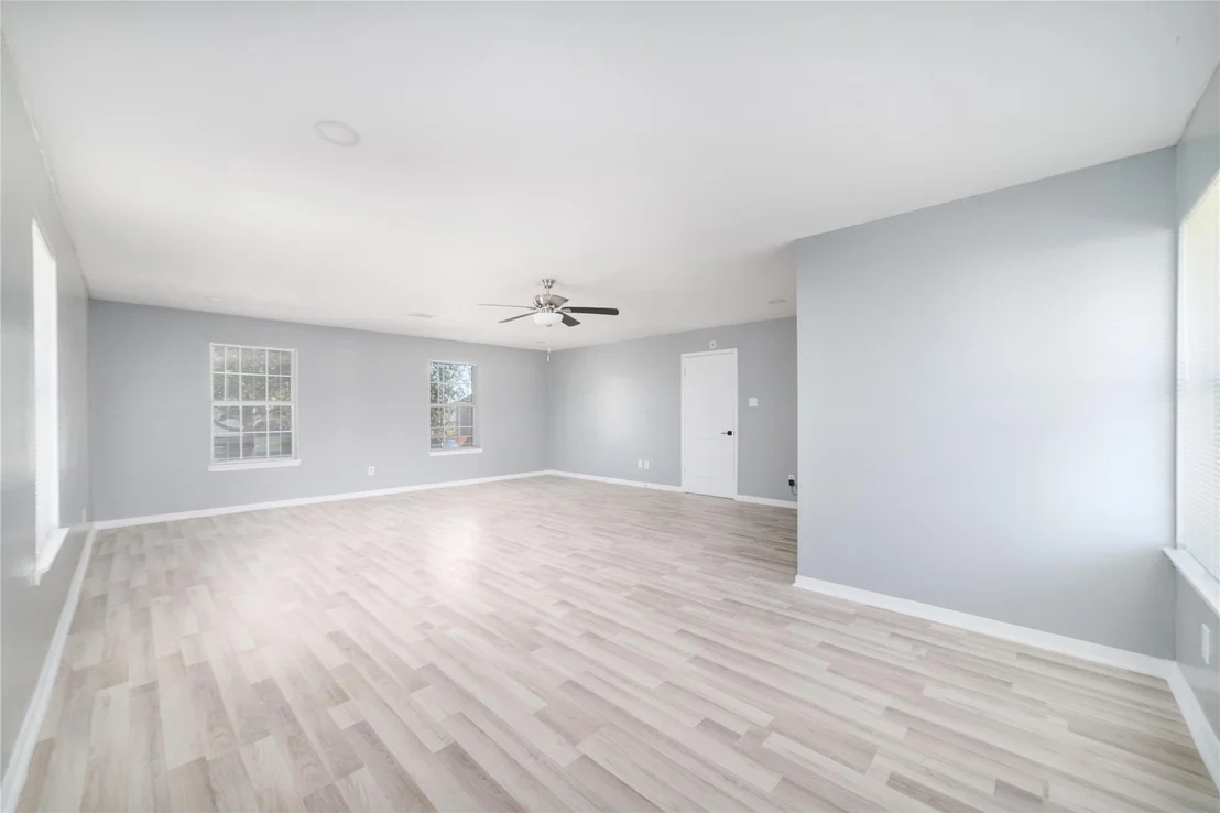 Photo of 6827 Crystal Point Drive