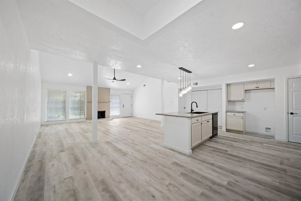Photo of 19207 Woodglen Drive