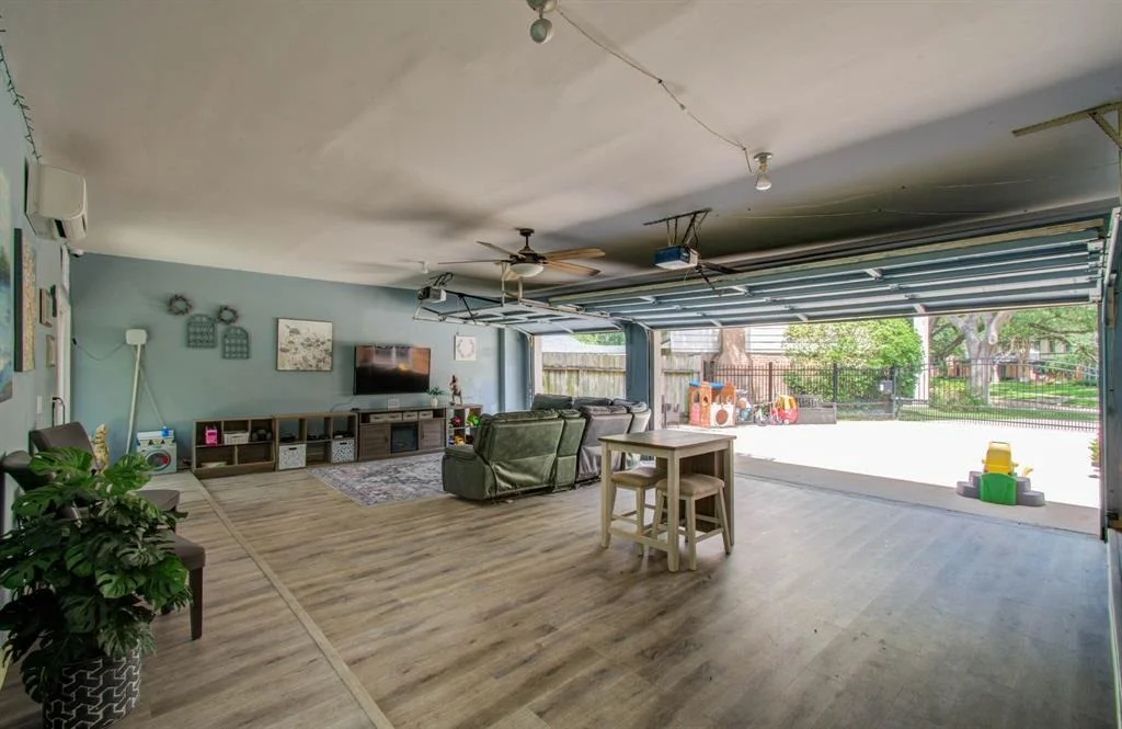 Photo of 11311 Chevy Chase Drive