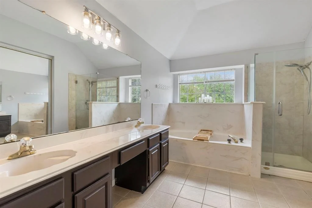 Photo of 18522 Islandbreeze Drive