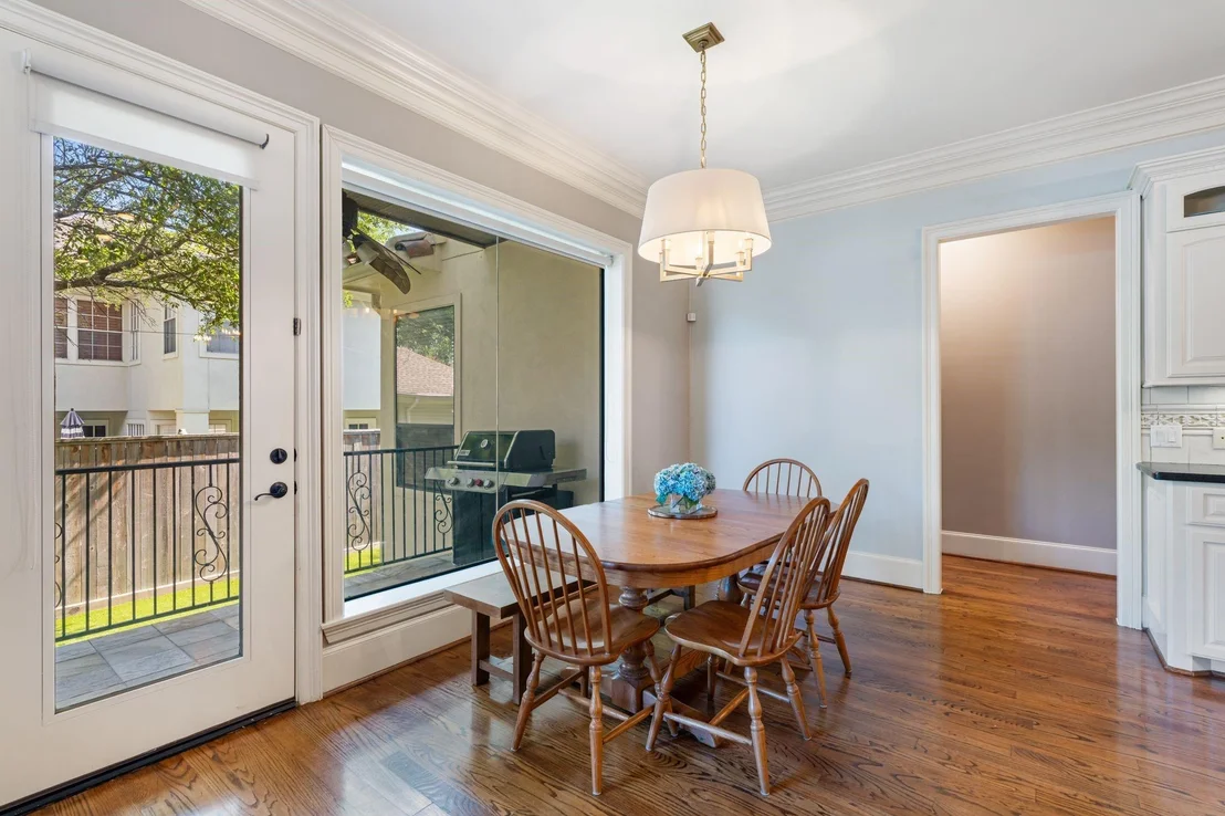 Photo of 5202 Patrick Henry Street