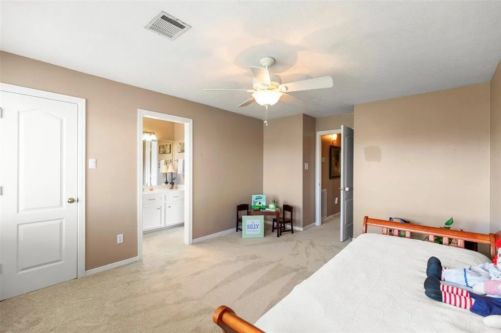 Photo of 207 Kingfisher Drive