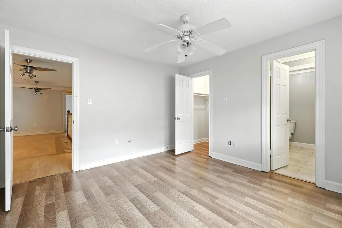 Photo of 17811 Running Brook Lane