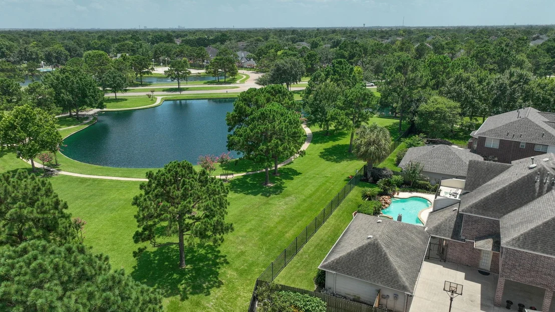 Photo of 17331 Fairgrove Park Drive