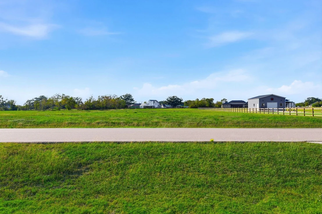 Photo of 22810 Chenango Lake Drive