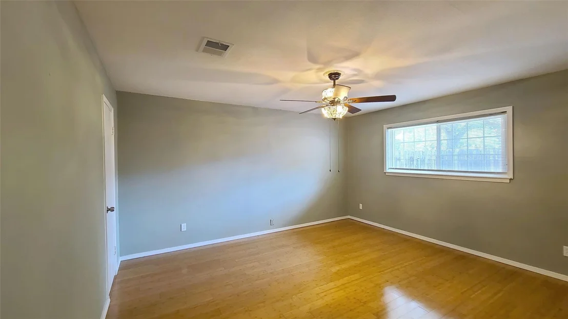 Photo of 902 Ashford Parkway