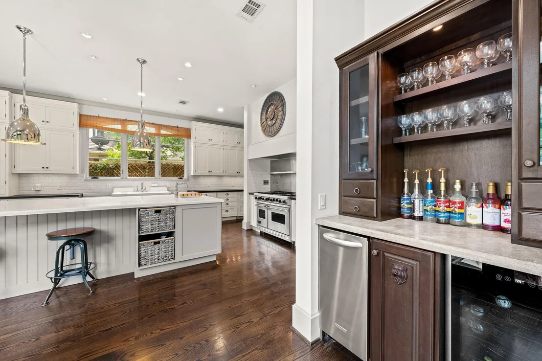 Photo of 1116 Danbury Road