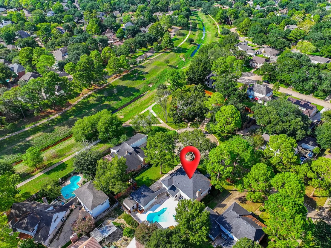 Photo of 18115 Longcliffe Drive