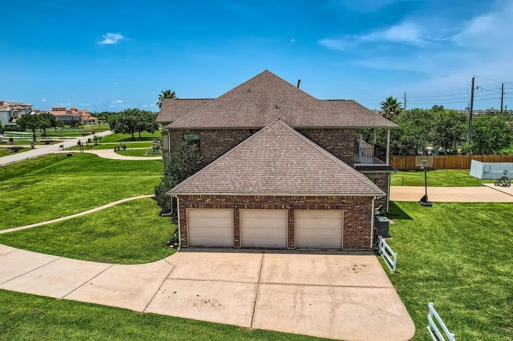 Photo of 1102 Nautical Lane