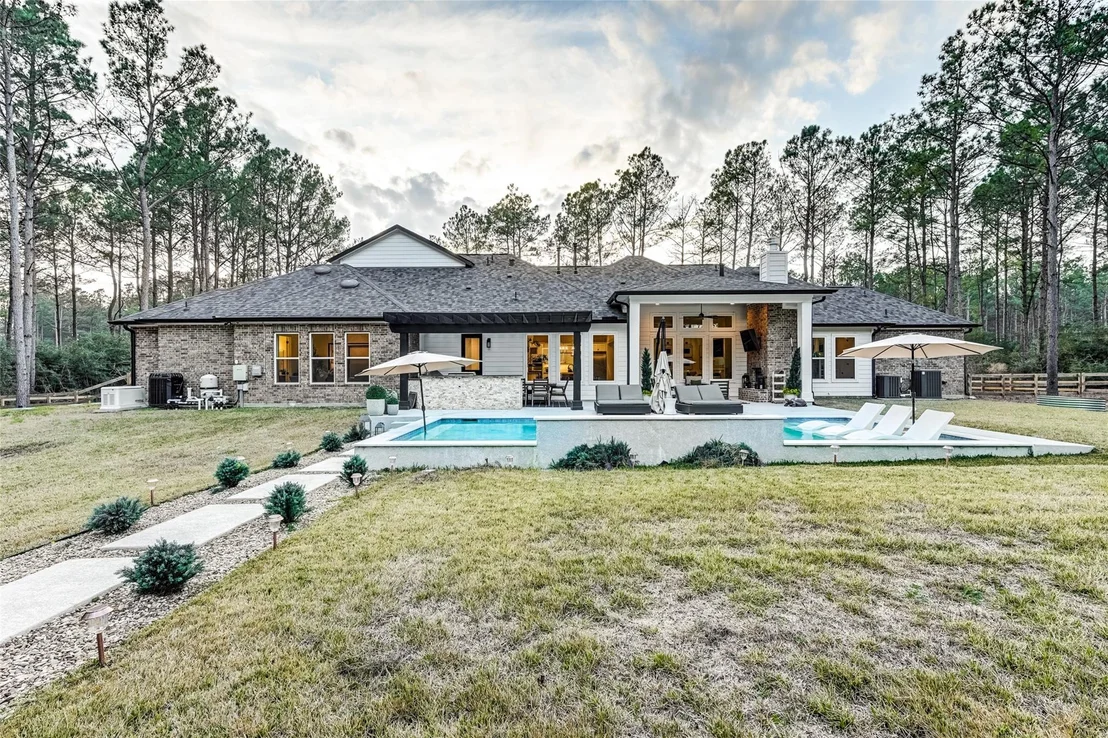 Photo of 15640 Forest Grove Drive