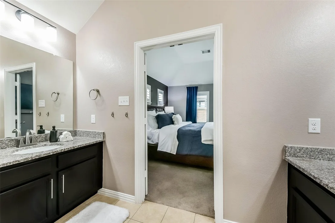 Photo of 9622 Invergarry Way