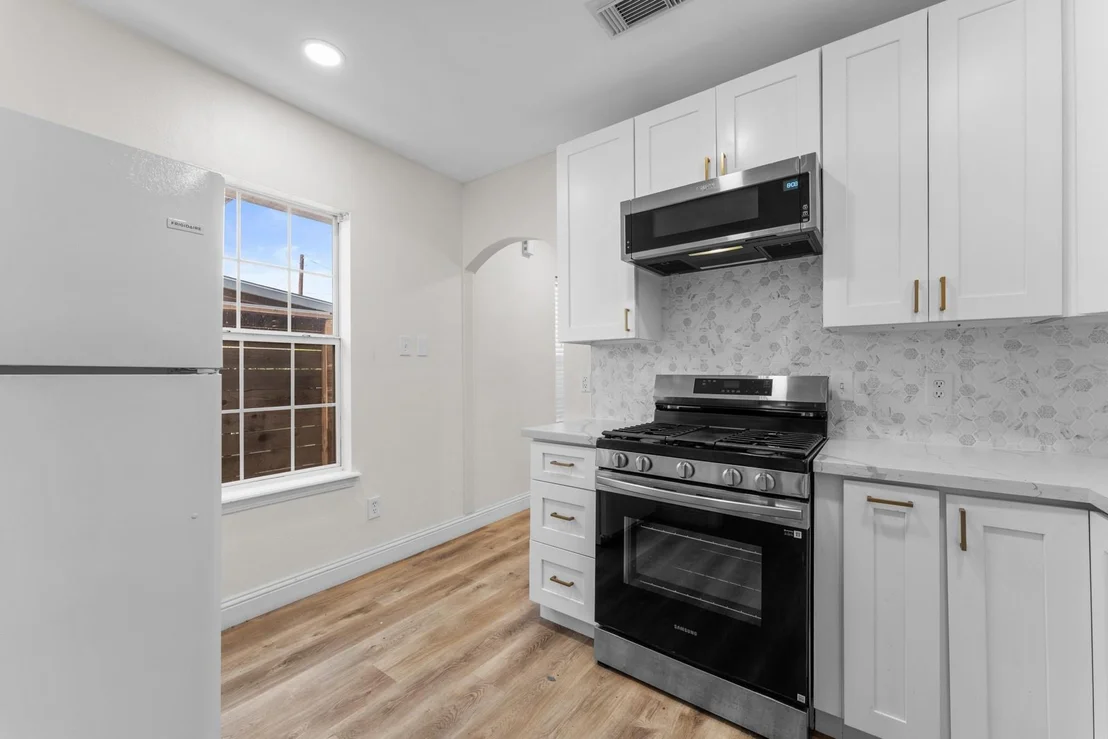 Photo of 1435 N Durham Drive