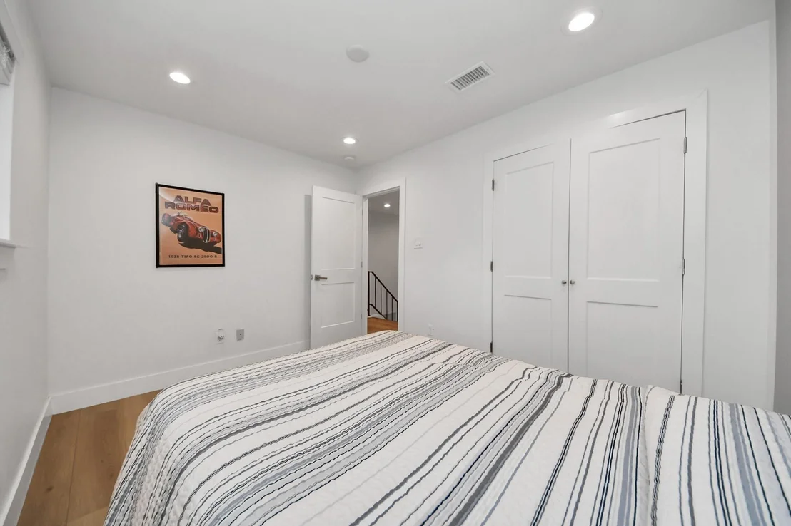 Photo of 6 Yewleaf Court