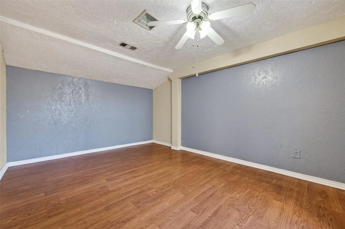 Photo of 805 Lake View Drive