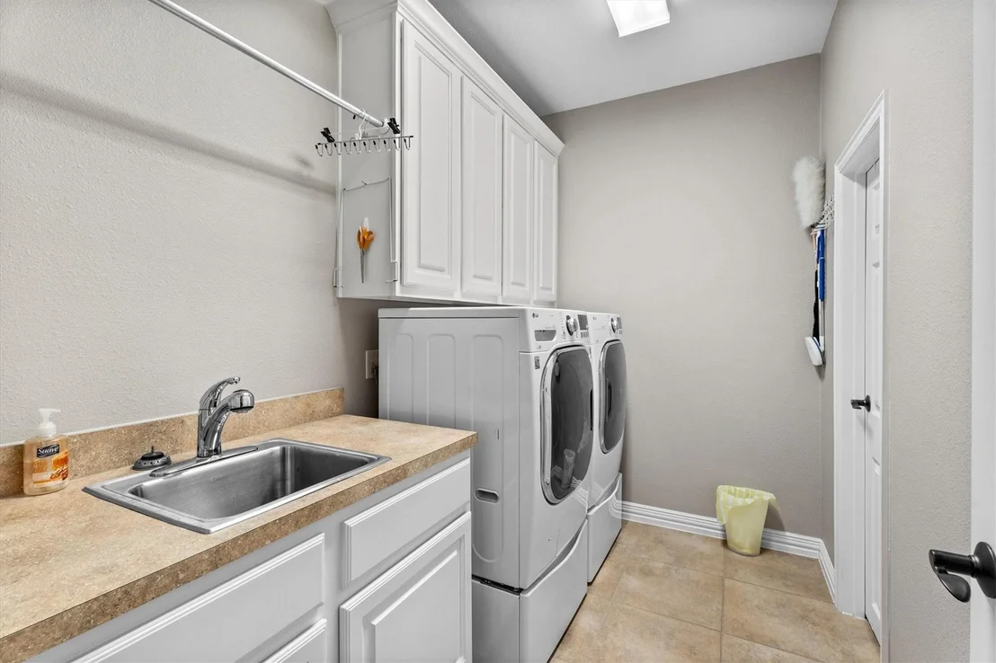Photo of 130 E Cove View Trail