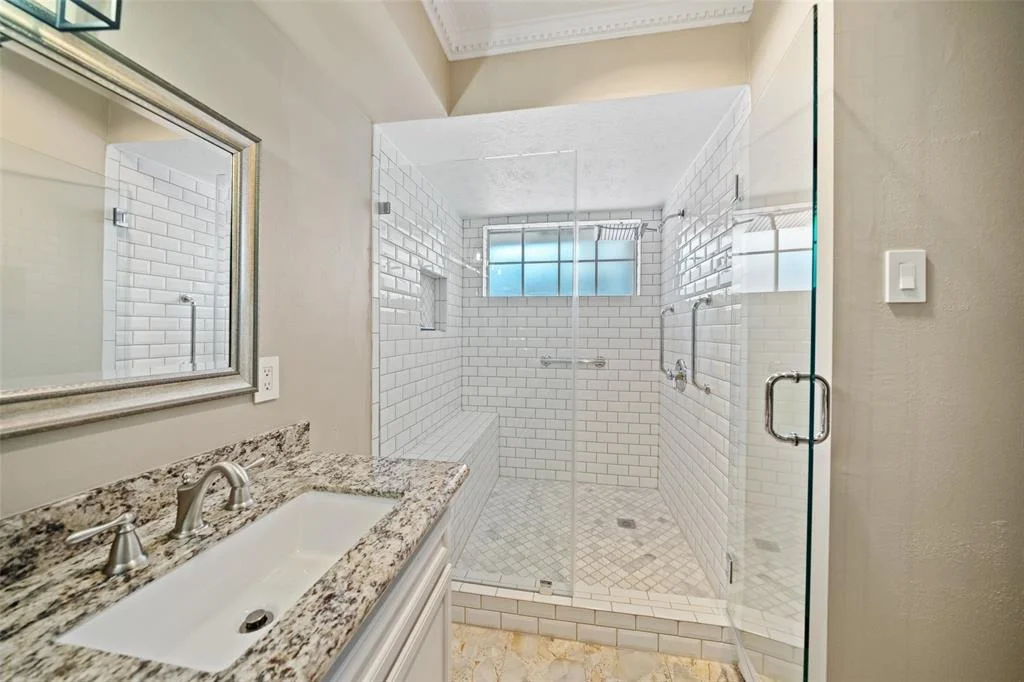 Photo of 19011 Oakway Drive