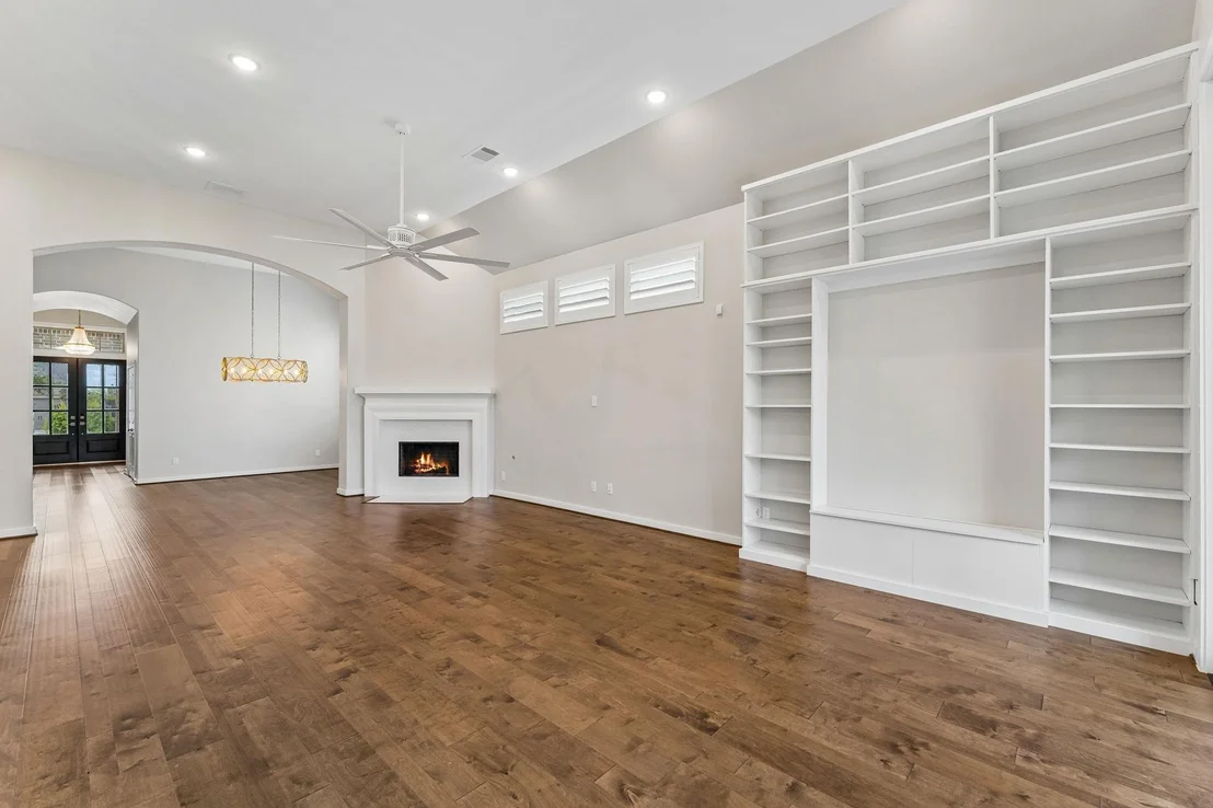 Photo of 30410 Myrtle Oak Drive