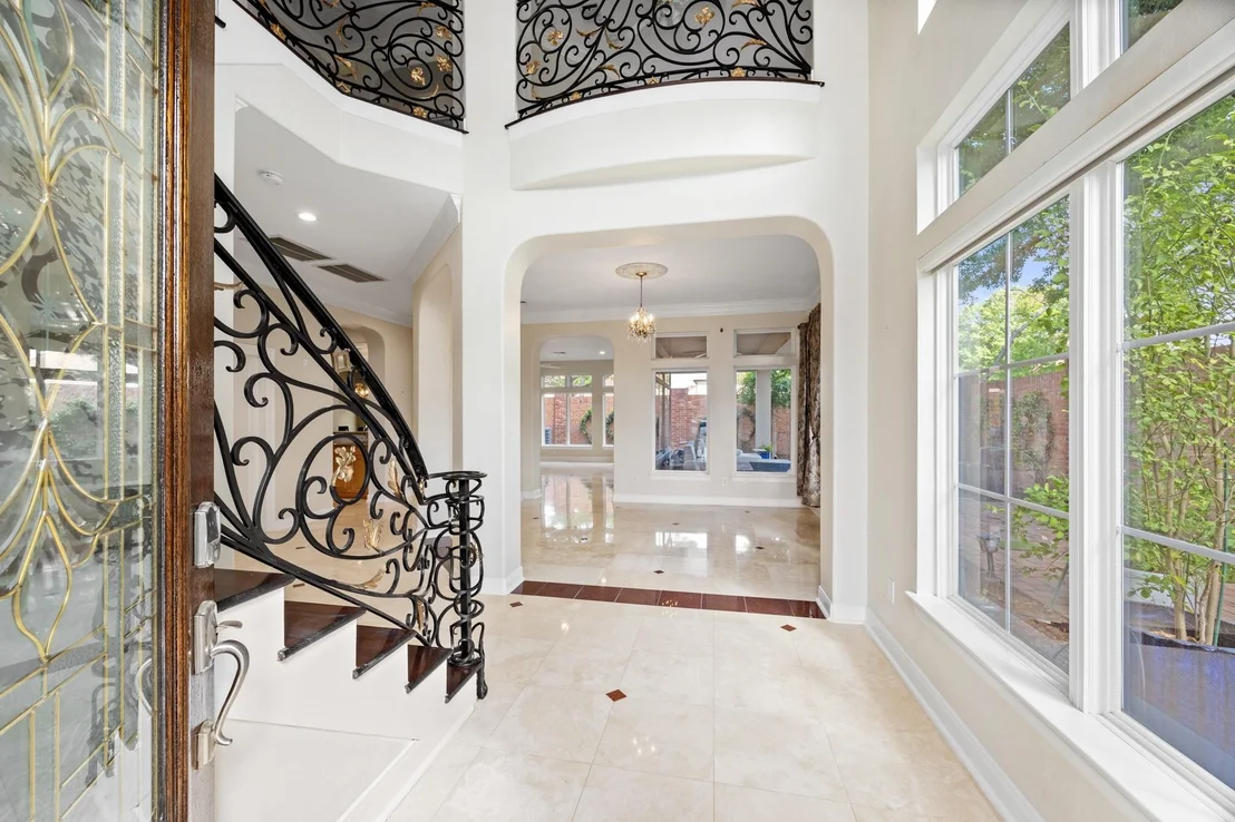 Photo of 2814 Tudor Manor