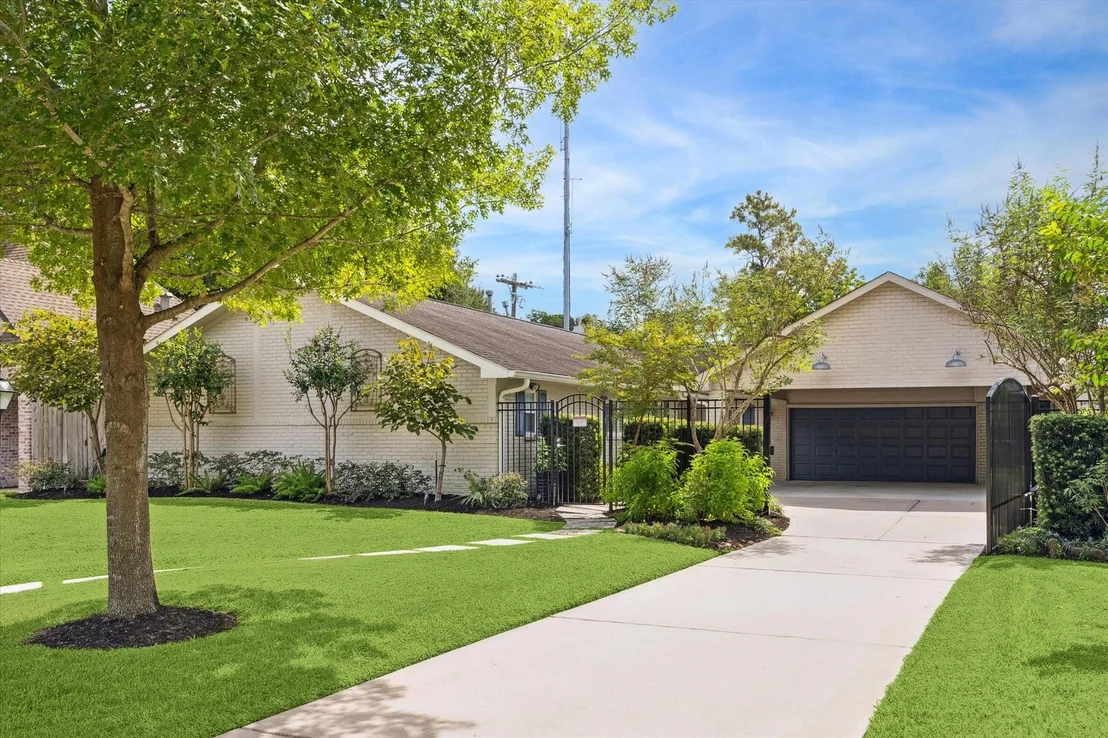 Photo of 13607 Taylorcrest Road