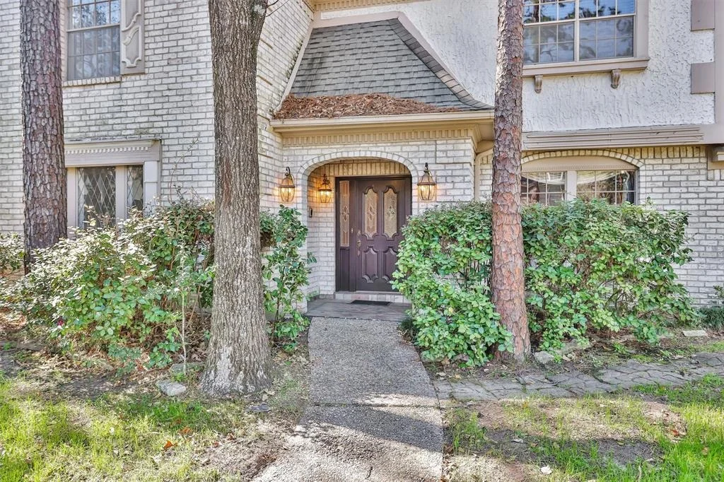 Photo of 11711 Knobcrest Drive