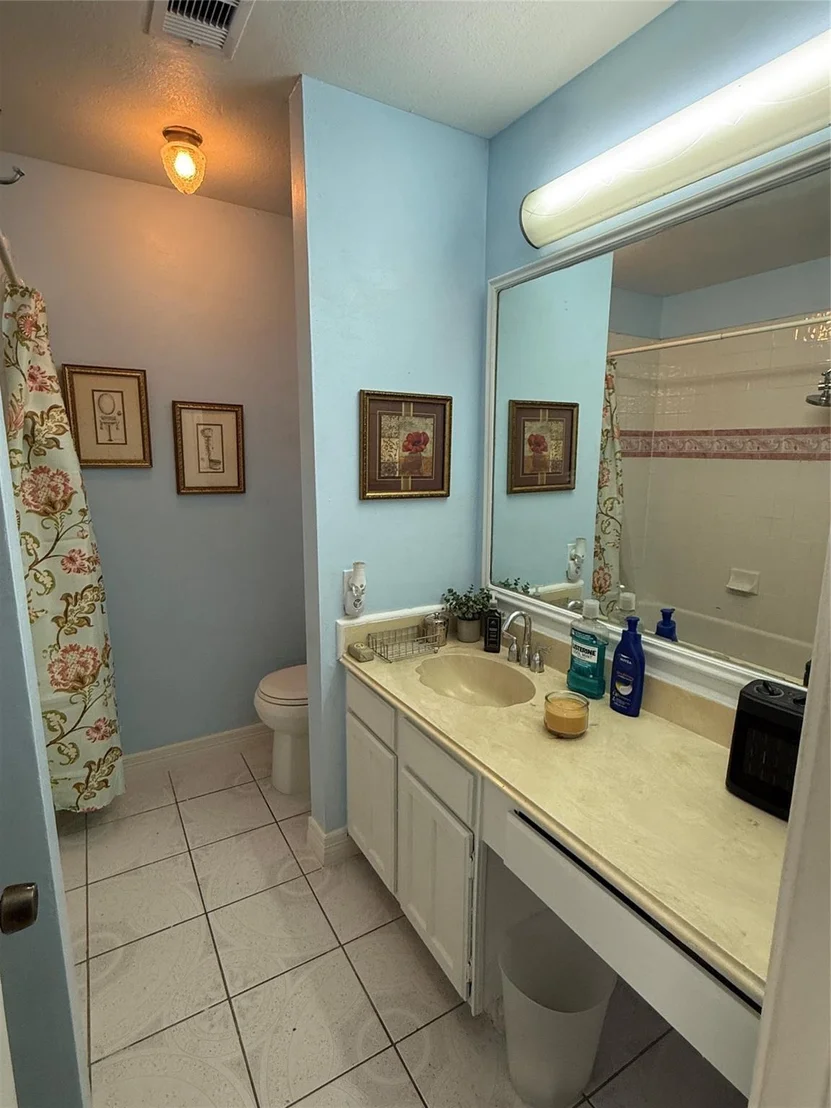 Photo of 214 Maybrook Drive