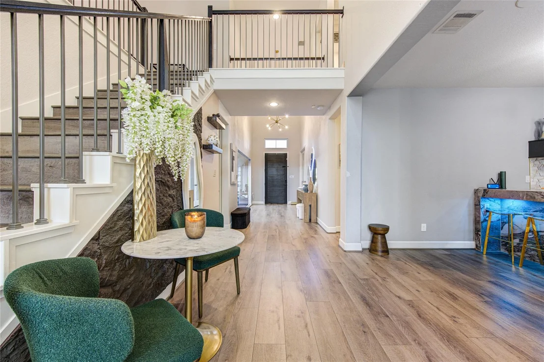 Photo of 1815 Longcroft Lane