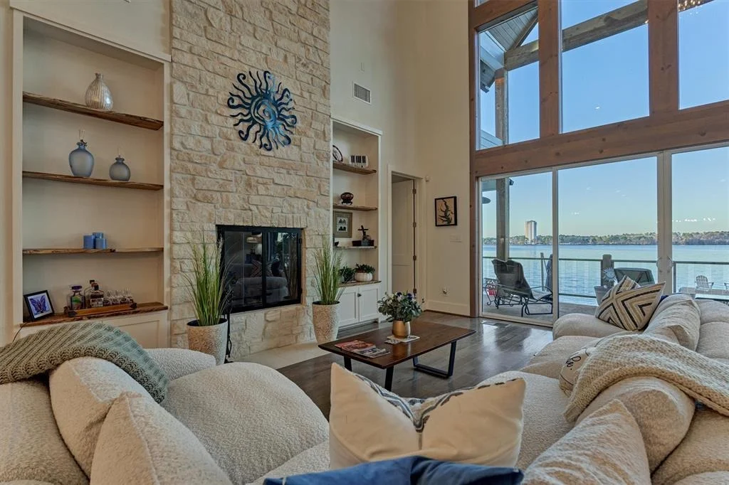 Photo of 925 Paradise Lane