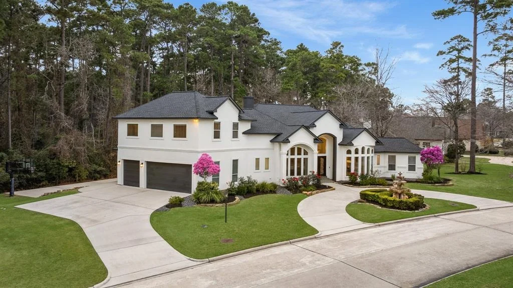 Photo of 337 W Pines Drive