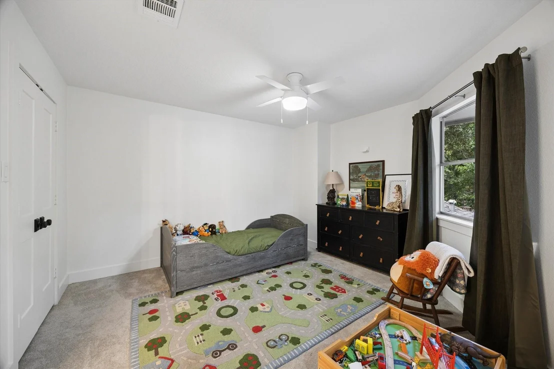 Photo of 14 Starviolet Street