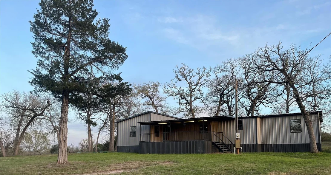 Photo of 5610 Private Road 4015